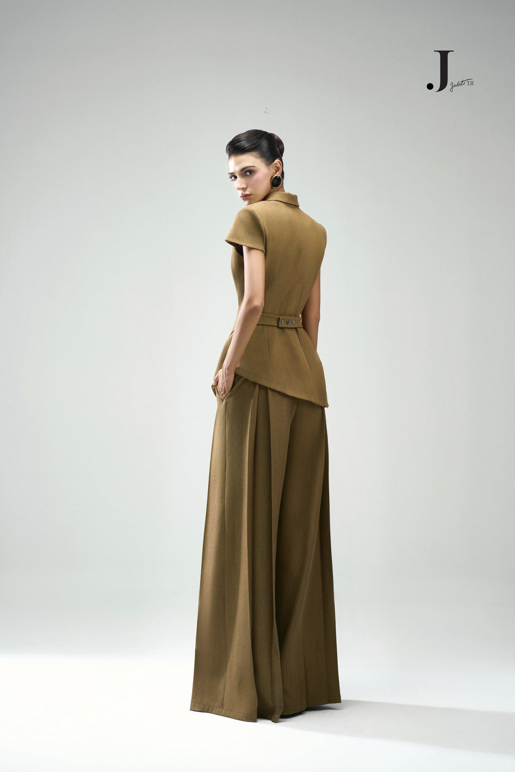 Structure Olive Blazer & Wide Olive Pants