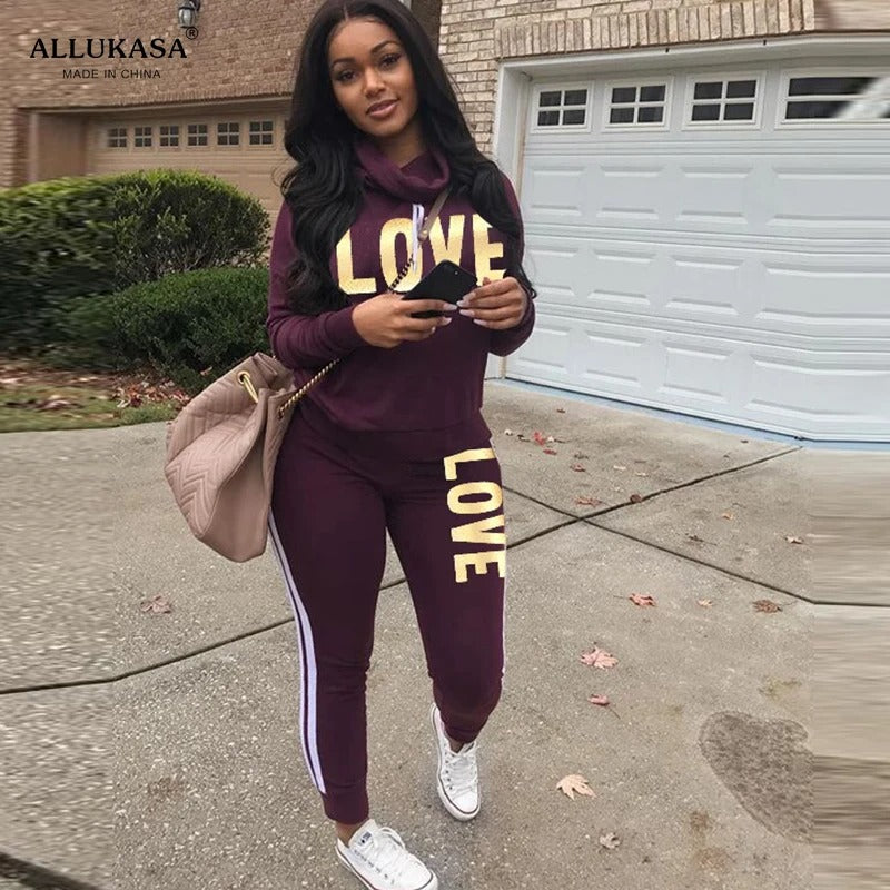 2-piece set of women's clothing printed with the word LOVE high-neck hoodie sports pants